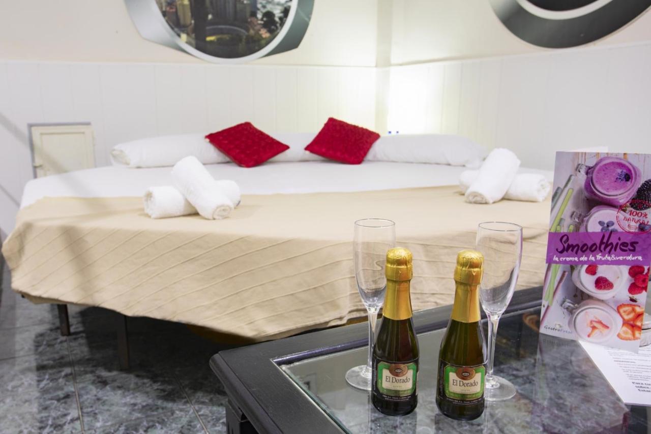 Hostal Ciudad Jardin Malaga Bagian luar foto