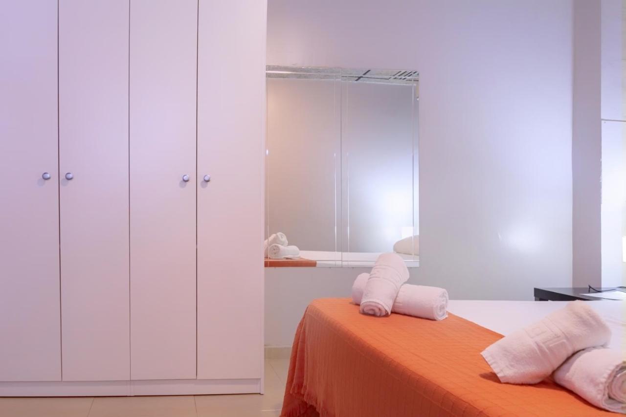 Hostal Ciudad Jardin Malaga Bagian luar foto
