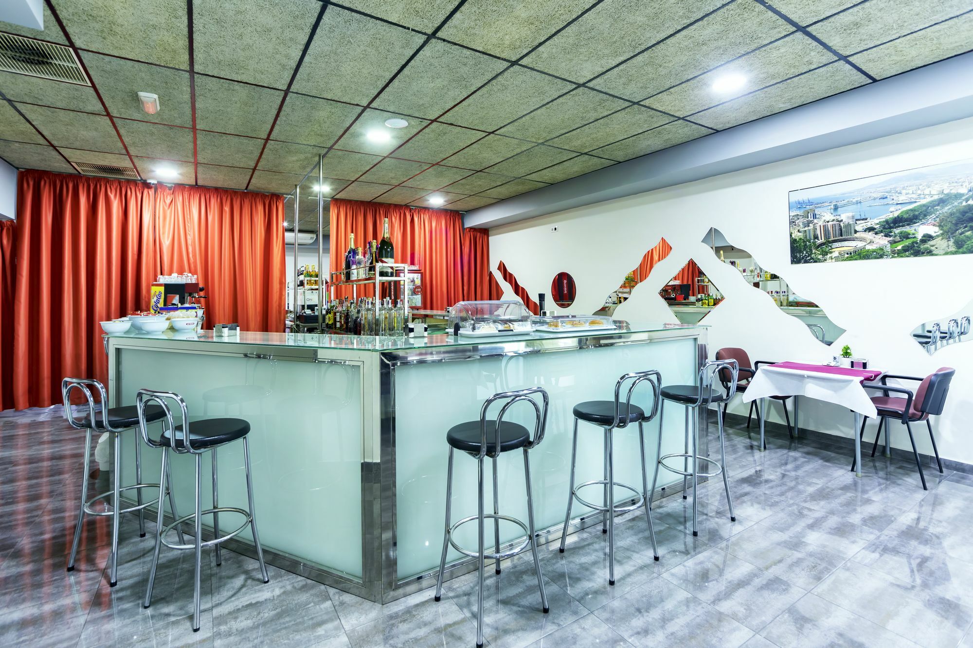 Hostal Ciudad Jardin Malaga Bagian luar foto